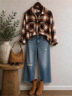Ci Sono Plaid Cropped Flannel Shirt Size Medium | Rust Brown Shacket